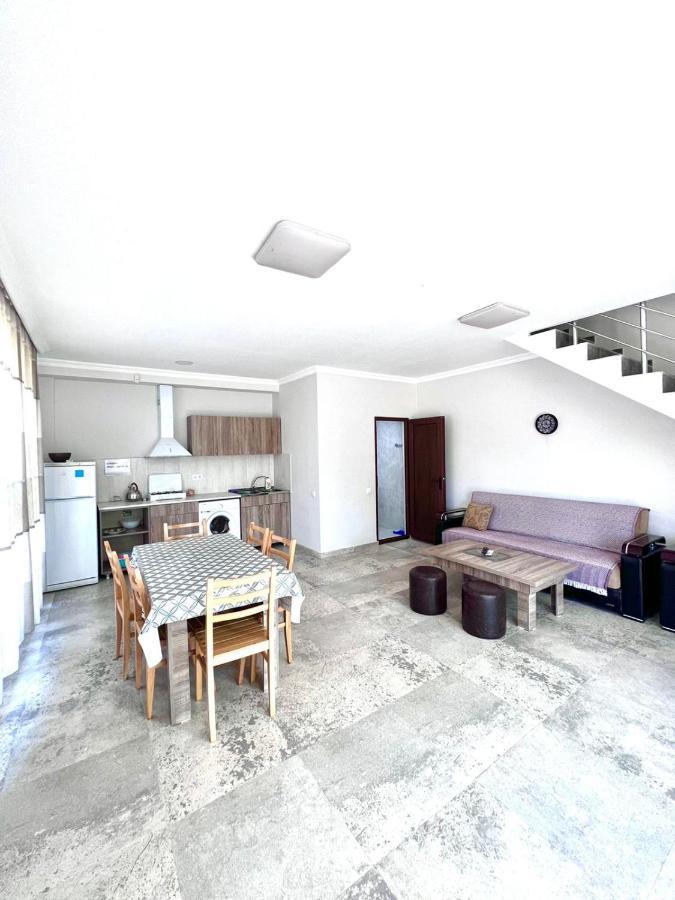 Rio Cottage Apartment Ureki Buitenkant foto